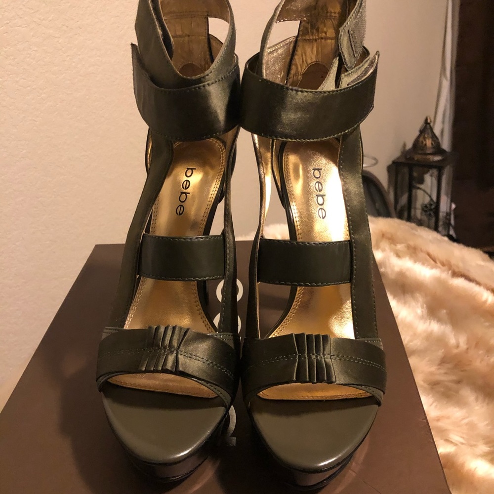 Gorgeous Heels - Brand New Never Worn